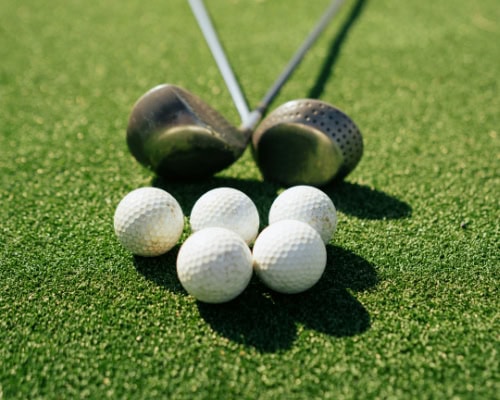 Golf clubs and balls